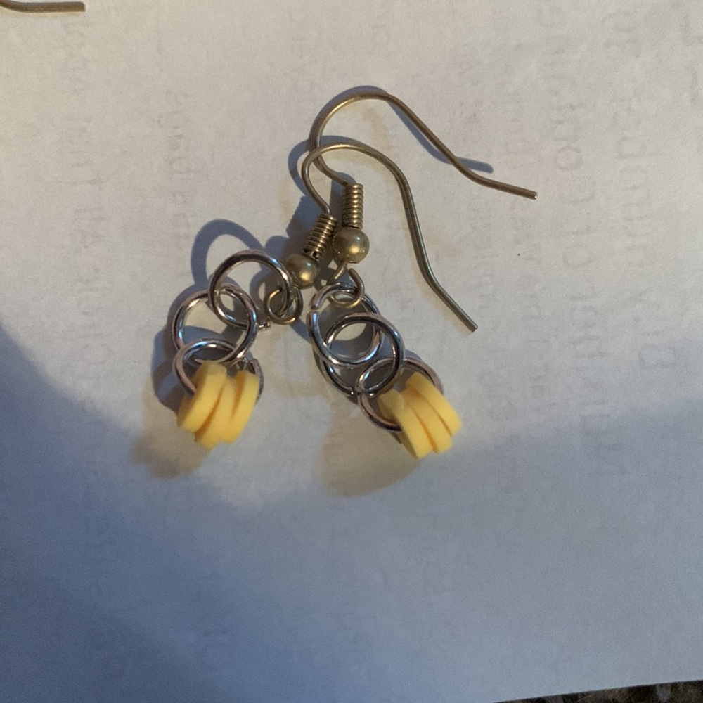 handmade beaded earrings - Picture 2 of 5